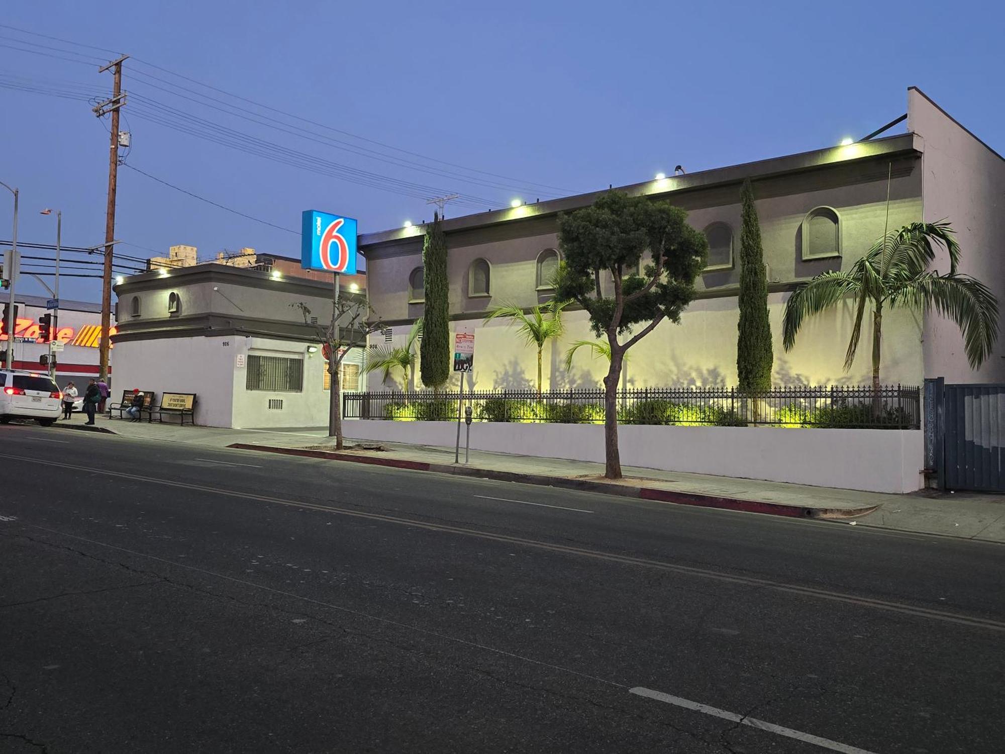 6 Angeles, Ca - Downtown 4*