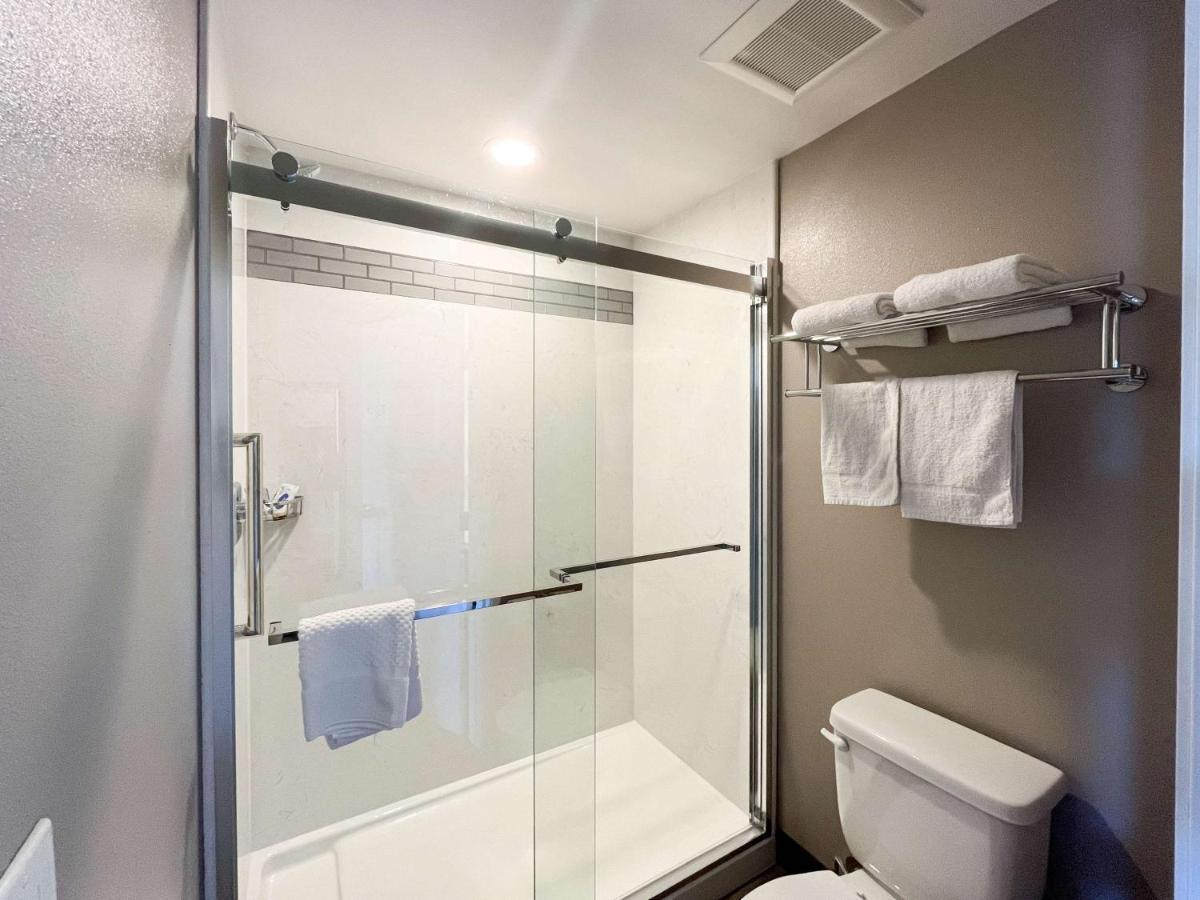 Motel 6 Angeles, Ca - Downtown 2*