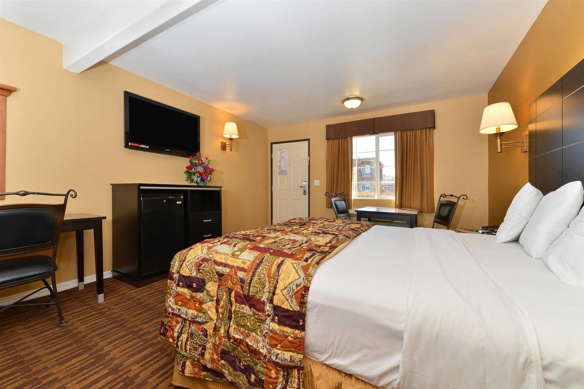 Motel 6 Angeles, Ca - Downtown 2*